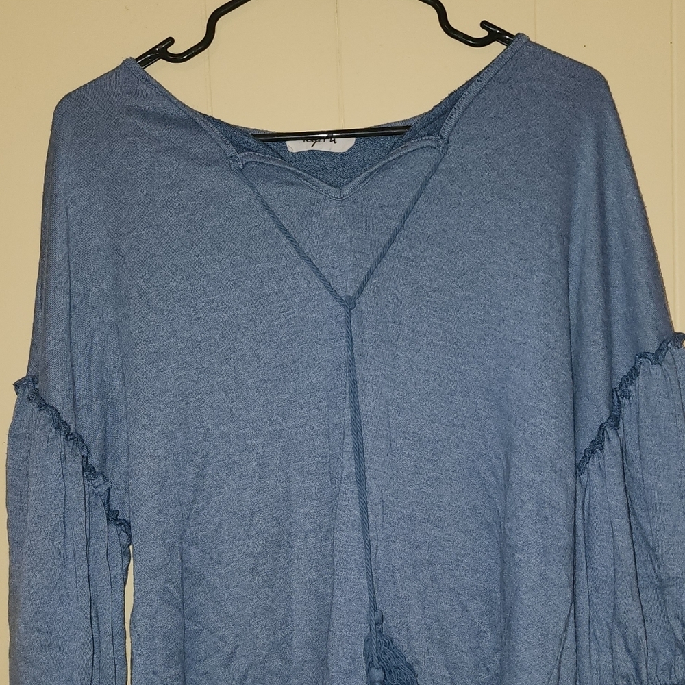 KYE MI small blue long sleeve T shirt.